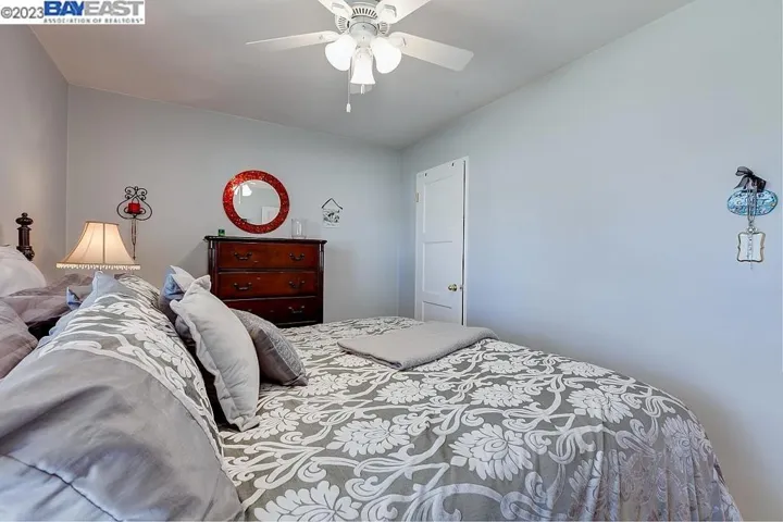 15943 Via Paro, San Lorenzo, California 94580
