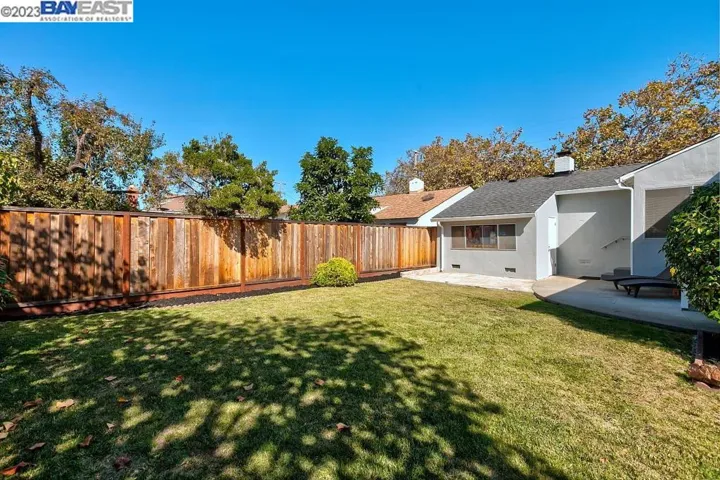 15943 Via Paro, San Lorenzo, California 94580