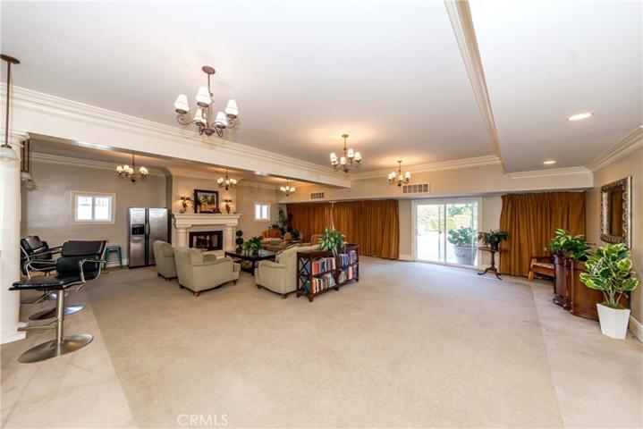 20246 Cohasset Street Unit 6, Winnetka, California 91306