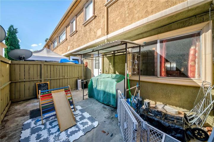 20246 Cohasset Street Unit 6, Winnetka, California 91306
