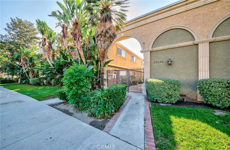 20246 Cohasset Street Unit 6, Winnetka, California 91306