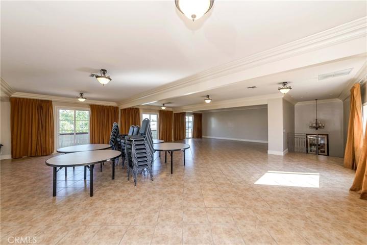 20246 Cohasset Street Unit 6, Winnetka, California 91306
