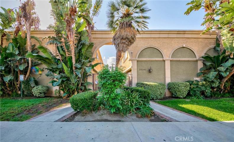 20246 Cohasset Street Unit 6, Winnetka, California 91306