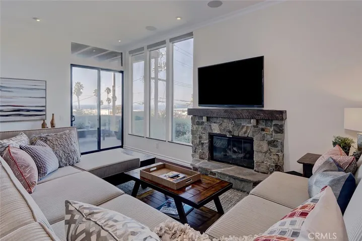 400 Calle Miramar, Redondo Beach, California 90277