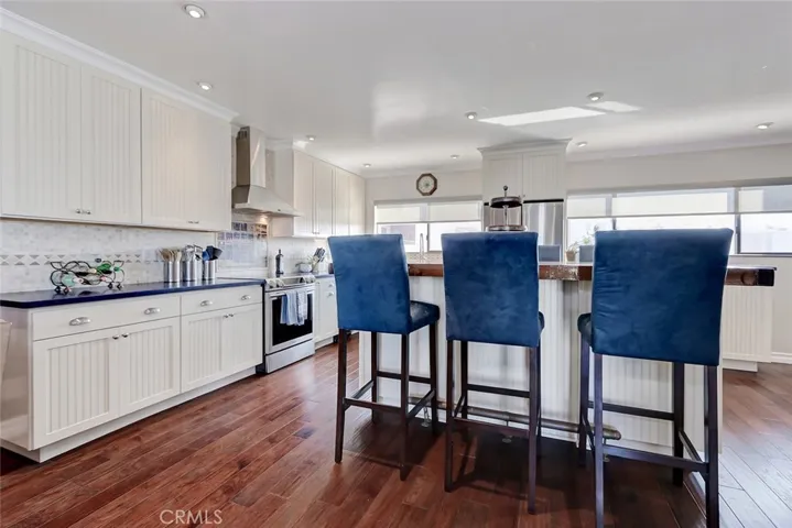 400 Calle Miramar, Redondo Beach, California 90277
