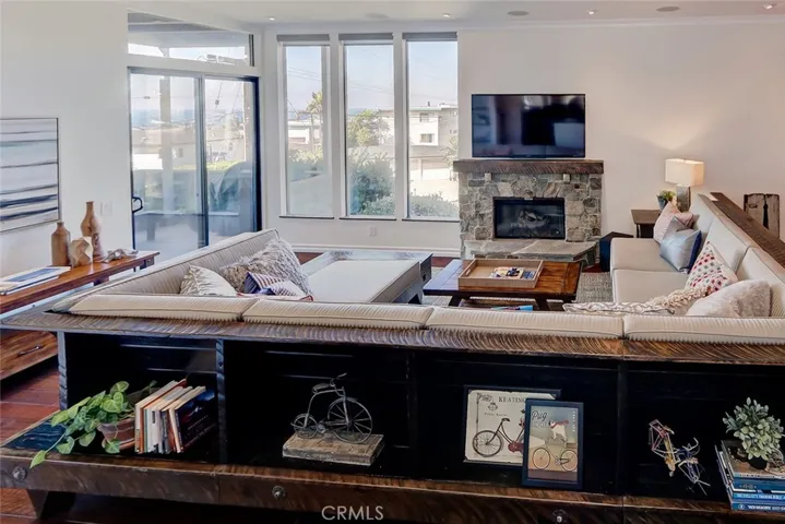400 Calle Miramar, Redondo Beach, California 90277