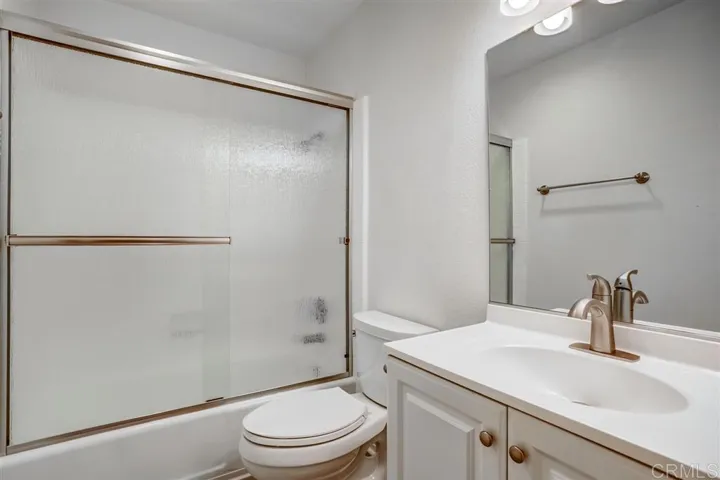 202 S Nevada St. Unit F, Oceanside, California 92054