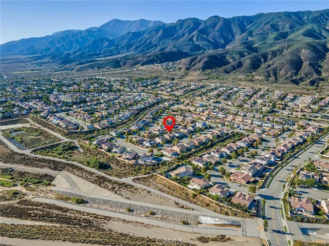 5046 Cottontail Way, Fontana, California 92336