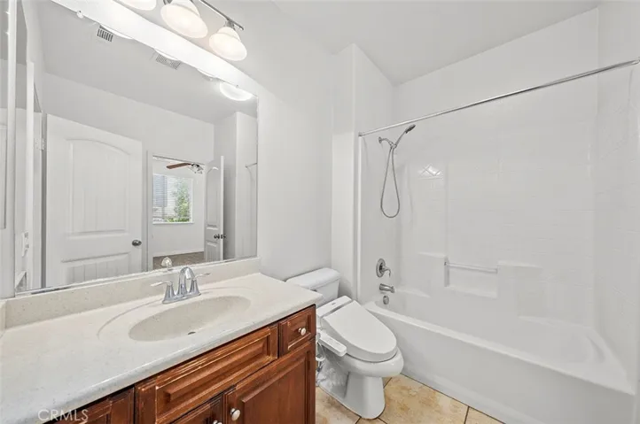5046 Cottontail Way, Fontana, California 92336