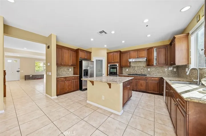 5046 Cottontail Way, Fontana, California 92336