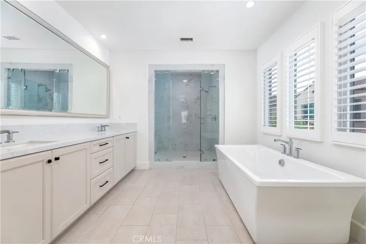 112 Locanda, Irvine, California 92602