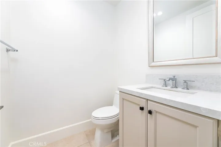 112 Locanda, Irvine, California 92602