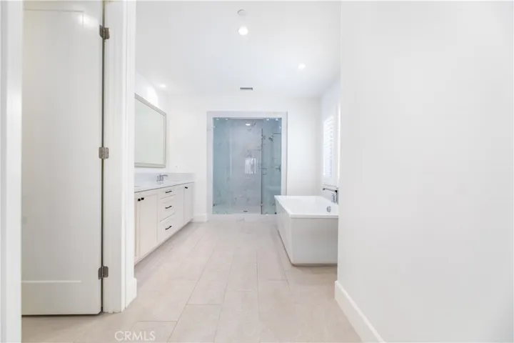112 Locanda, Irvine, California 92602