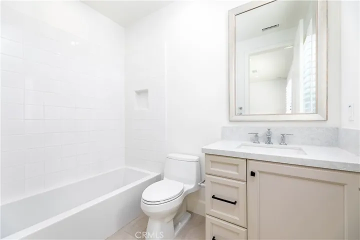 112 Locanda, Irvine, California 92602
