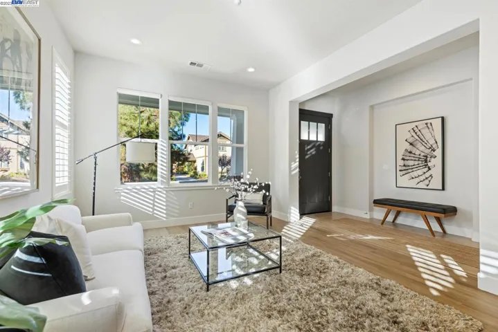 5524 Stockton Loop, Livermore, California 94550