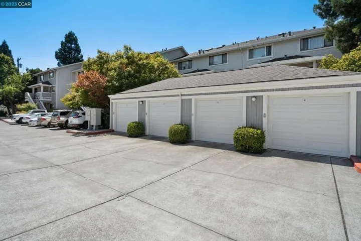 1300 Walden Rd Unit 218, Walnut Creek, California 94597