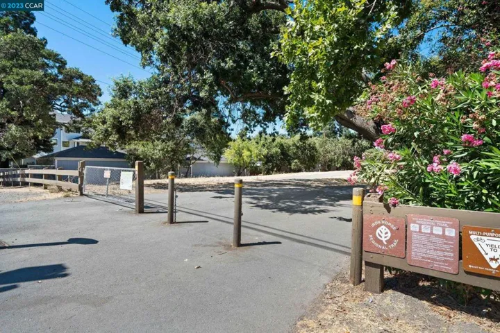 1300 Walden Rd Unit 218, Walnut Creek, California 94597