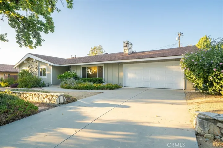 1015 Emory Drive, Claremont, California 91711