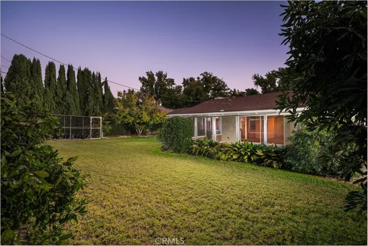 1015 Emory Drive, Claremont, California 91711