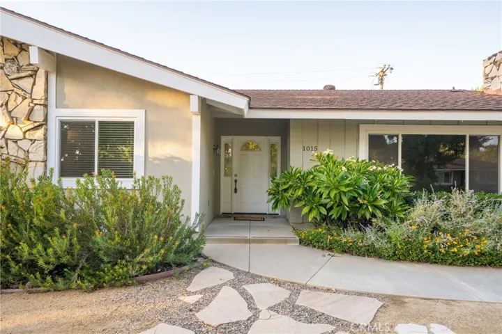1015 Emory Drive, Claremont, California 91711