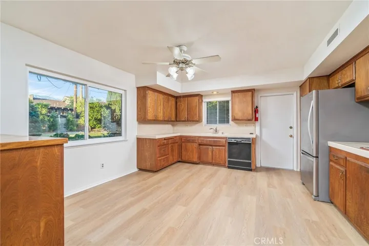 1015 Emory Drive, Claremont, California 91711