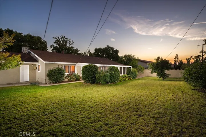 1015 Emory Drive, Claremont, California 91711