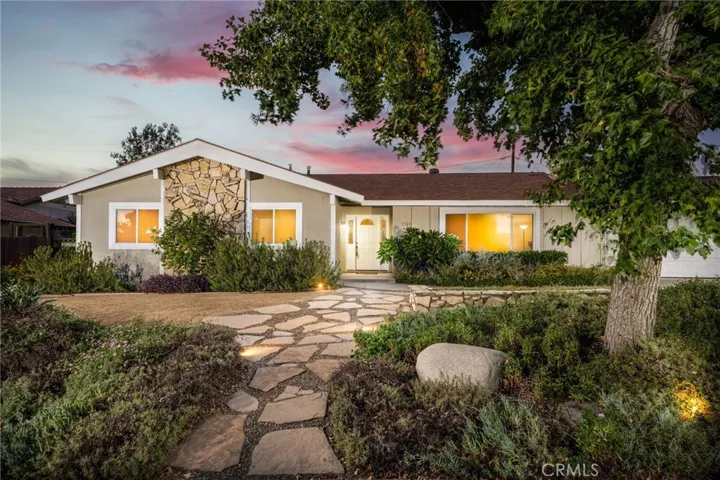 1015 Emory Drive, Claremont, California 91711