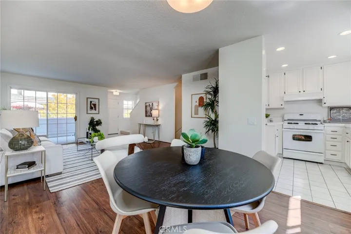 2800 Plaza Del Amo Unit 225, Torrance, California 90503