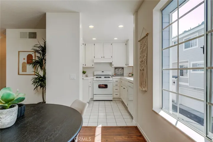 2800 Plaza Del Amo Unit 225, Torrance, California 90503