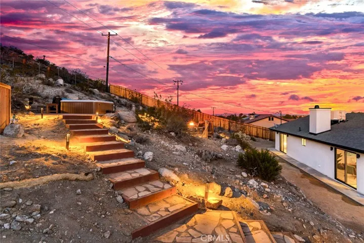 8254 Balsa Avenue, Yucca Valley, California 92284
