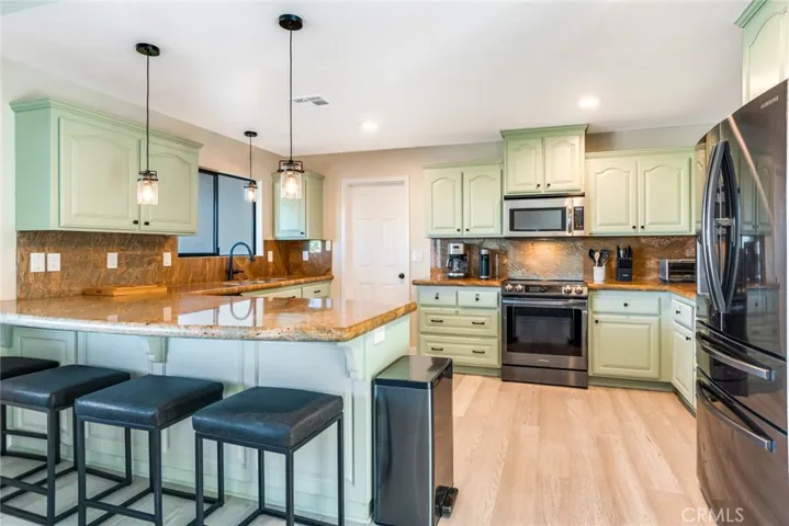 8254 Balsa Avenue, Yucca Valley, California 92284