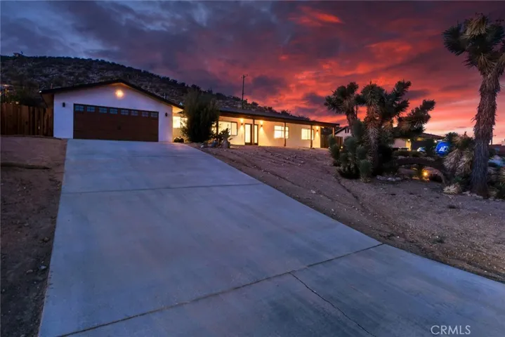 8254 Balsa Avenue, Yucca Valley, California 92284