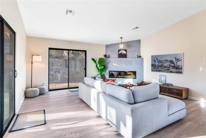 8254 Balsa Avenue, Yucca Valley, California 92284