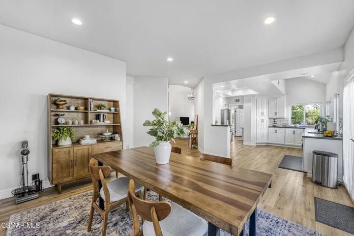 Dining Area/Family Room Adjoin Kitchen