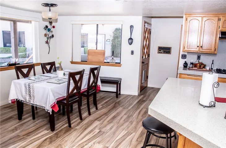 20249 Waco Road, Apple Valley, California 92308