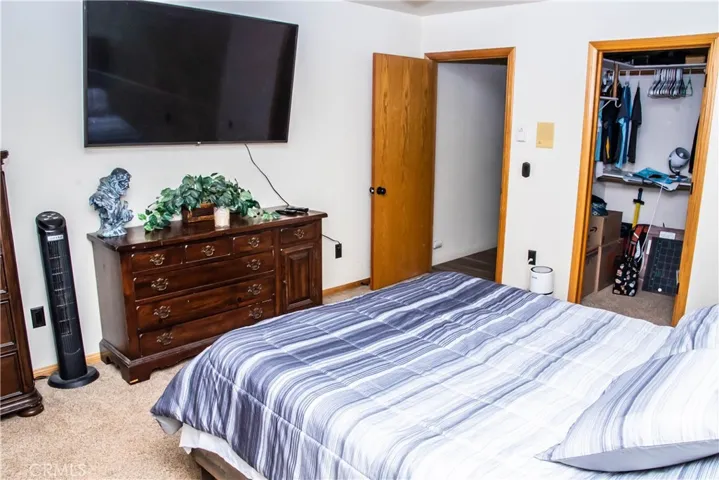 Guest bedroom