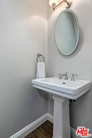 Powder room