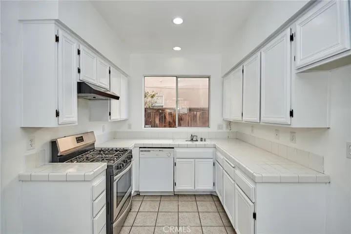 39574 April Drive, Temecula, California 92591