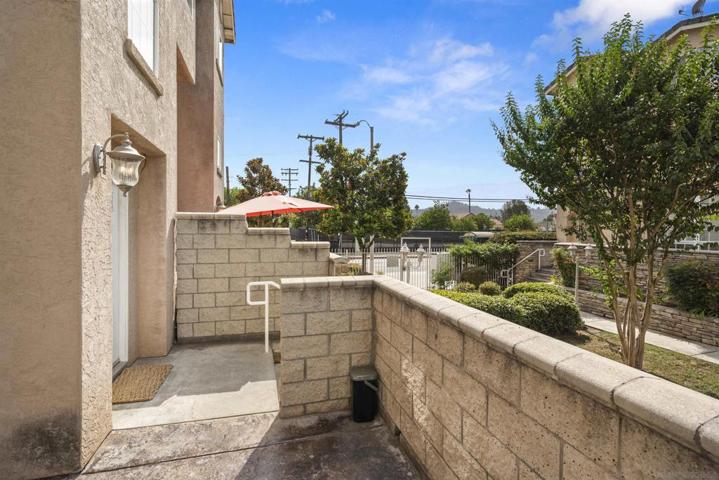 106 W Douglas Ave, El Cajon, California 92020