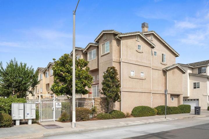 106 W Douglas Ave, El Cajon, California 92020