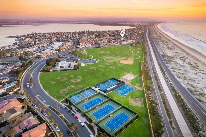 89 Trinidad Bnd, Coronado, California 92118
