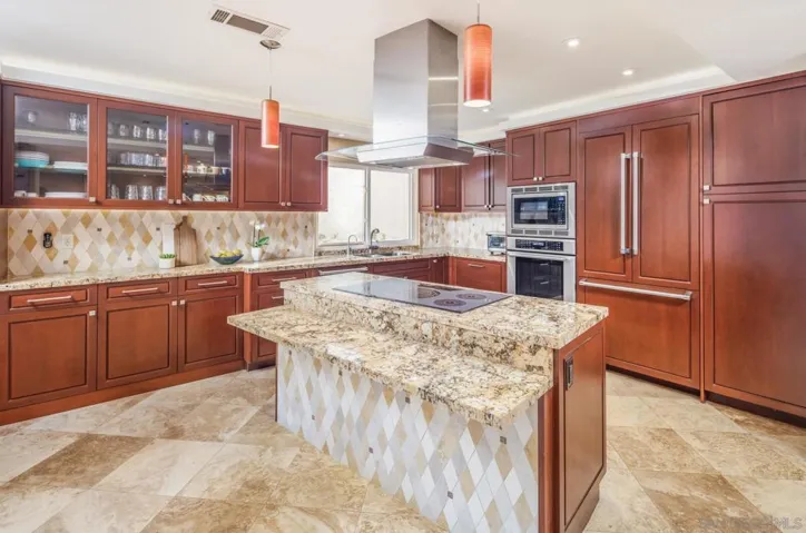 89 Trinidad Bnd, Coronado, California 92118