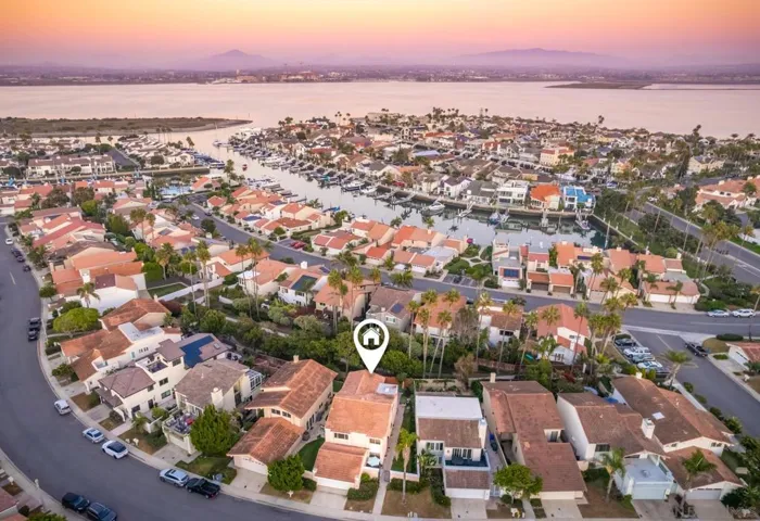89 Trinidad Bnd, Coronado, California 92118