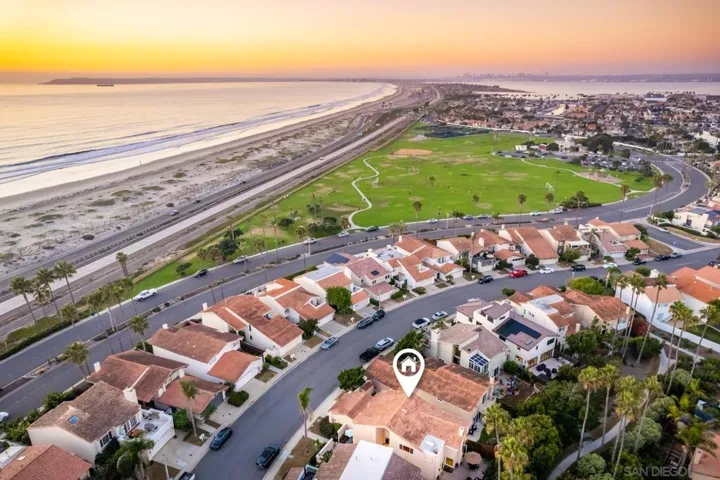 89 Trinidad Bnd, Coronado, California 92118