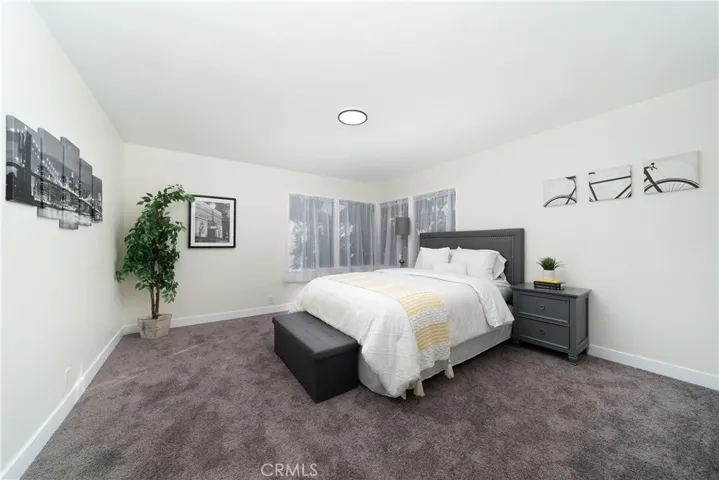 Front House 3 Bed/1 Bath