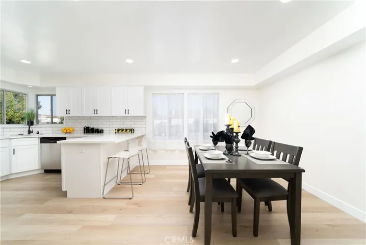 Front House 3 Bed/1 Bath