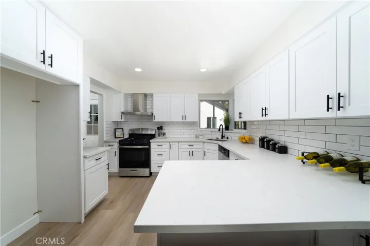 Front House 3 Bed/1 Bath