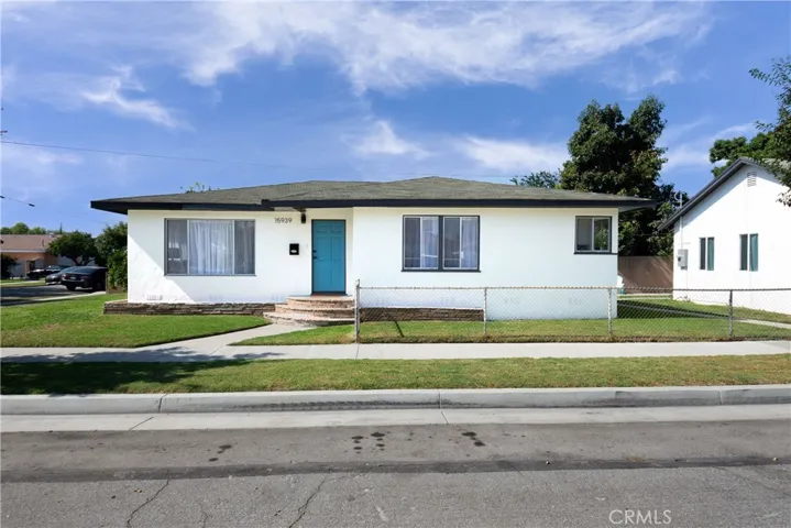 Front House 3 Bed/1 Bath