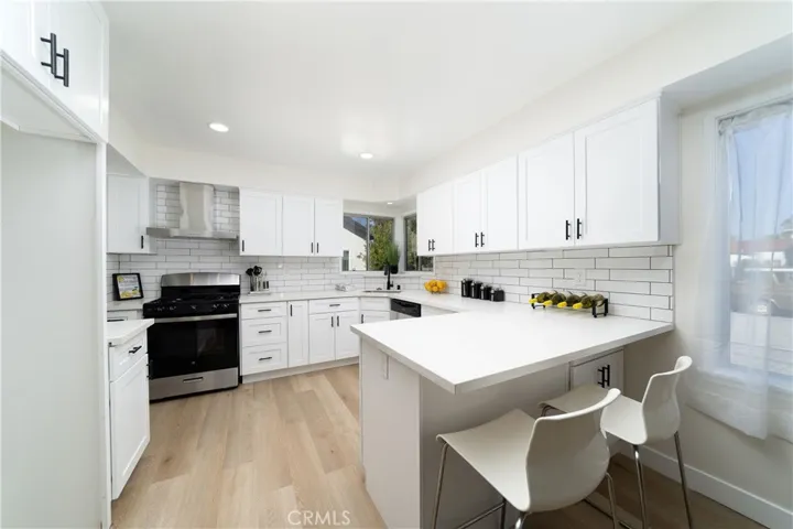 Front House 3 Bed/1 Bath