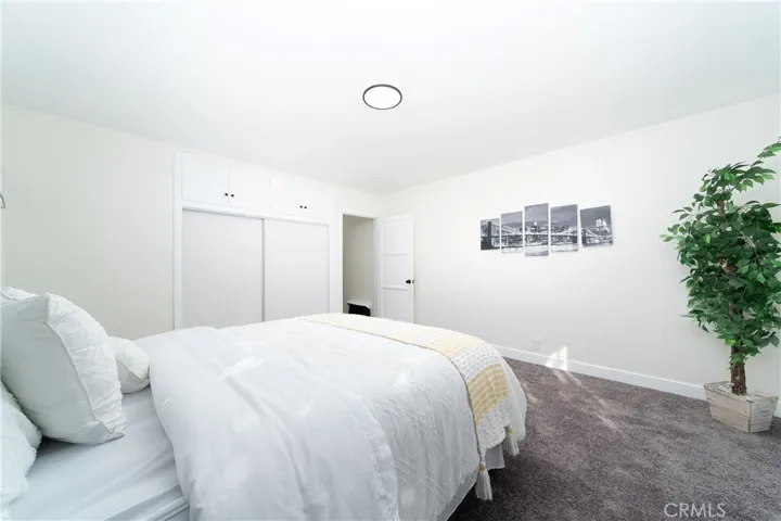 Front House 3 Bed/1 Bath